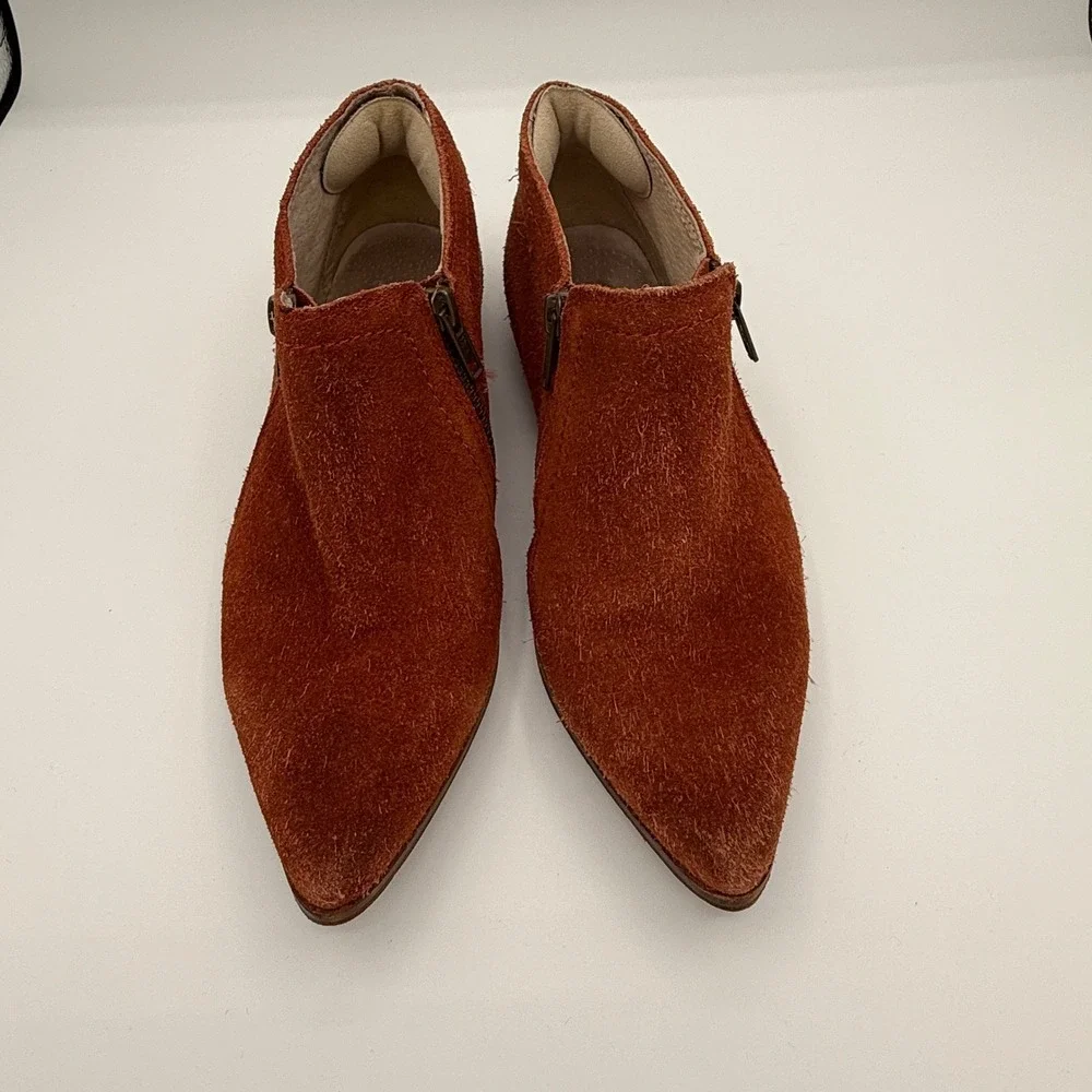 Free People Rust Suede Pointed Ankle Booties RUNS SMALL (more like Sz 7)